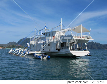 Bunker Boat 2569748