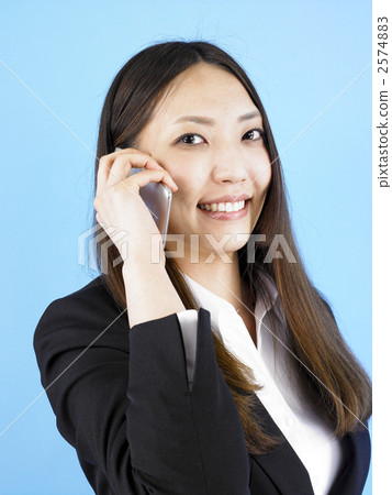 Smartphone and ladies 2574883