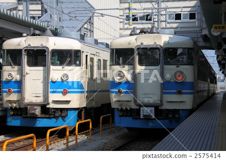 train, trains, rail 2575414
