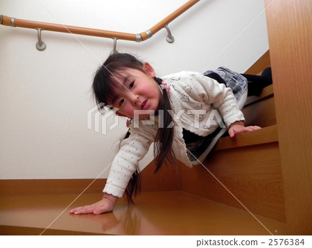 跌倒 女生 女 2576384