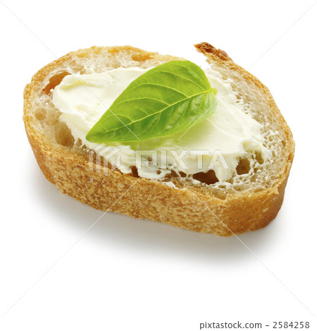 French bread cream cheese and basil 2584258