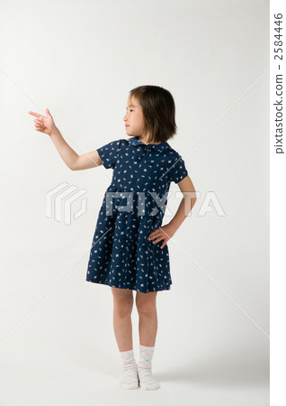 一個女孩 2584446