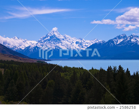 Mount Cook in New Zealand 2586258
