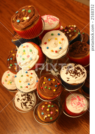 cupcake cupcake 2588352