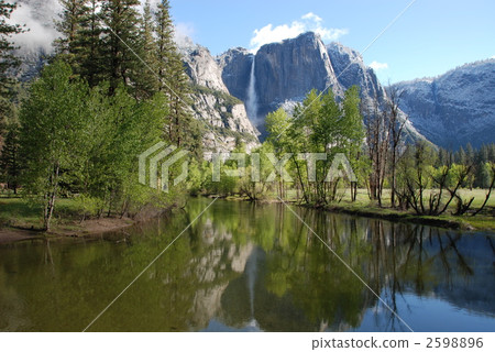 優勝美地國家公園和約塞米蒂瀑布1 優勝美地國家公園和約塞米蒂瀑布1 2598896