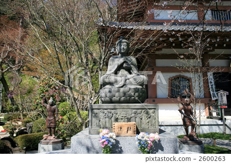 Visit Hase temple known by the name of Haseko Kannon Visit Hase temple known by the name of Haseko Kannon 2600263