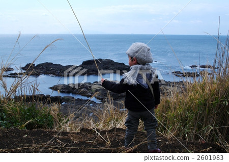 Winter coast walk 2601983