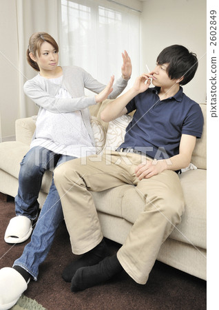 Pregnant women and tobacco husband Pregnant women and tobacco husband 2602849