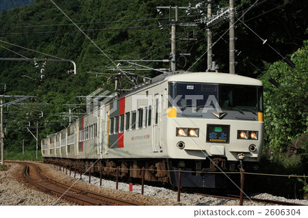 有限的快遞水 有限的快遞水 2606304