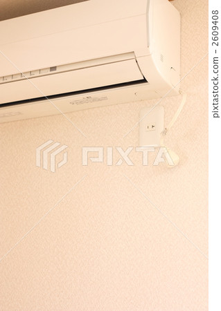 Air conditioner with outlet removed 2609408