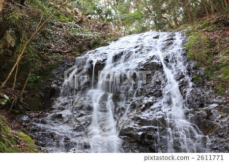 無聲的瀑布 2611771
