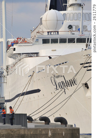 Luxury liner Princess Daphne Luxury liner Princess Daphne 2611779