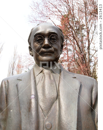 Nitobe Nijiri statue 2613413