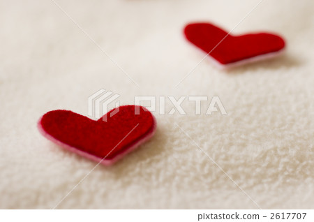 A little feeling 2617707