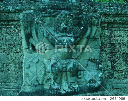 Garuda Statue (Puriya Khan Temple / Siem Reap / Cambodia) Garuda Statue (Puriya Khan Temple / Siem Reap / Cambodia) 2634066