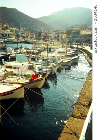Scenery of Hydra Harbor Port (Greece) 2634146