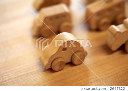 Wooden miniature car 2647822