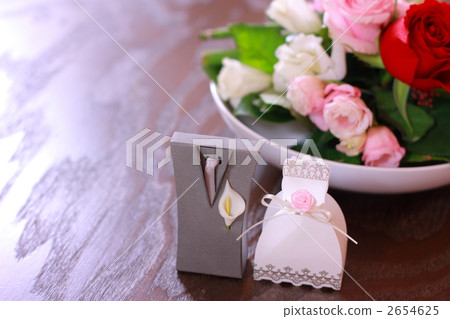 嬌小的禮物 2654625