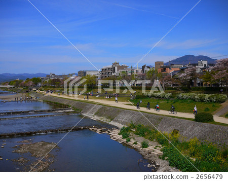 Kamogawa河在京都春天 Kamogawa河在京都春天 2656479