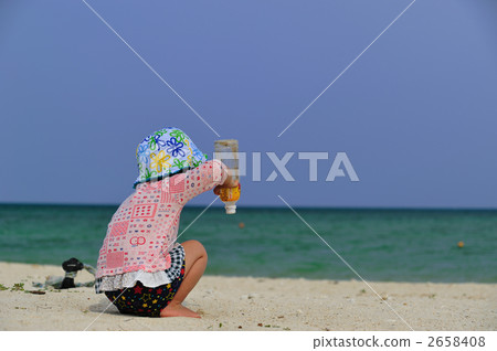 Beach walk 4 Beach walk 4 2658408