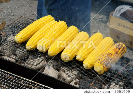 Grilled corn 2661409