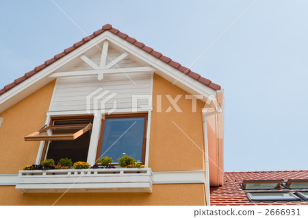 與花箱子的窗口 2666931