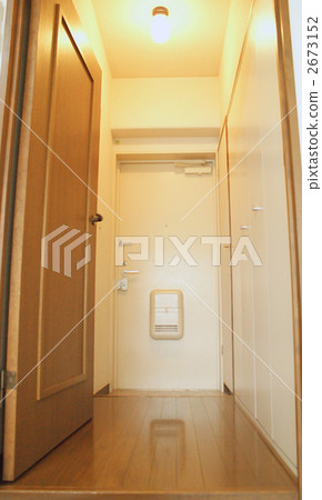 Mansion entrance Mansion entrance 2673152
