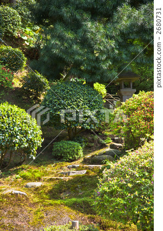 Japanese garden 2680731