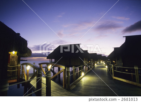  Water cottage 2681013