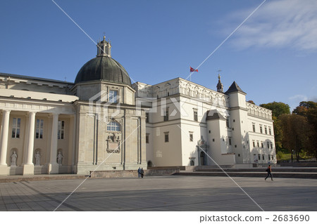 Cathedral Square in Vilnius 2683690