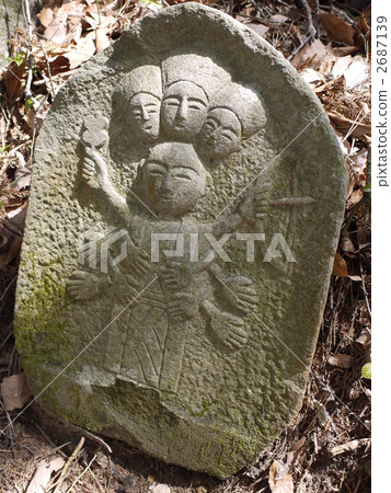 品川通的石頭和神社佛組 2687139