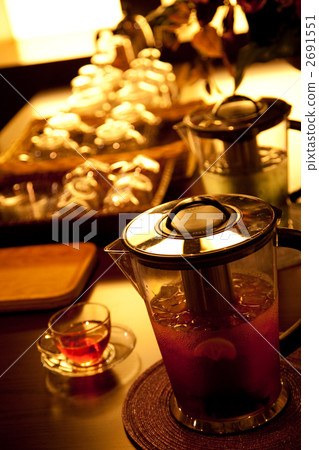 Cafe with ice herb tea 2691551