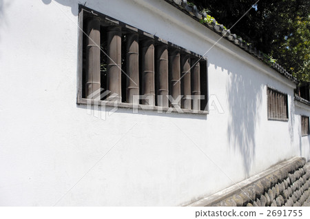 Bamboo lattice window of spa town 2691755
