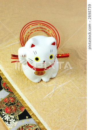 beckoning cat, good luck charm, something that encourages or invites good luck 2698739