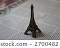 French newspaper and Eiffel tower 2700482