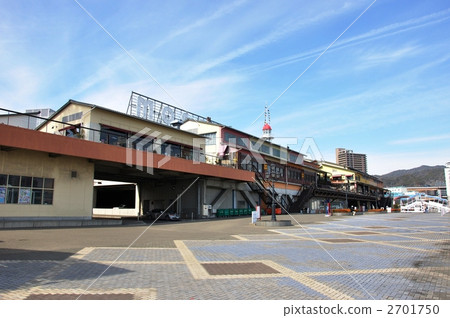 Mosaic's wharf 2701750