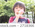 Soap bubble play (6) 2718366