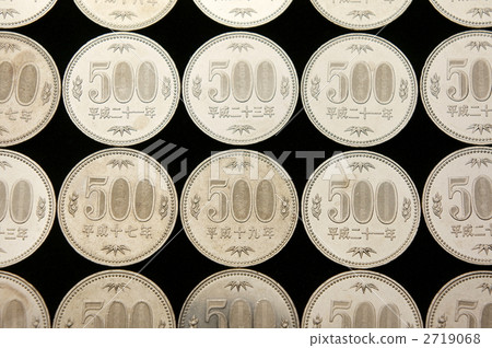 500 yen coin black back 2719068