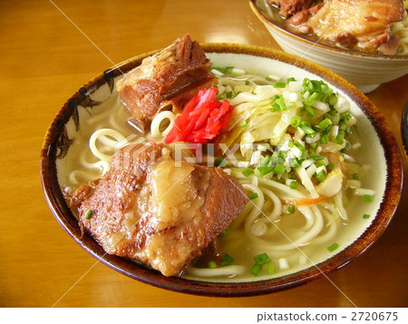 沖繩Miyakojima當地美食浸泡蕎麥 沖繩Miyakojima當地美食浸泡蕎麥 2720675