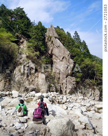 看著岩石，休息一下（Otomachi-dake，後街攀爬路，兔耳岩） 2721083