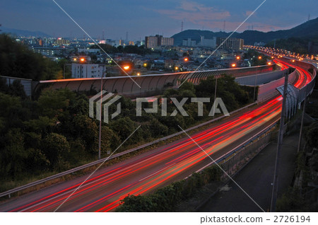 Highway light band 2726194