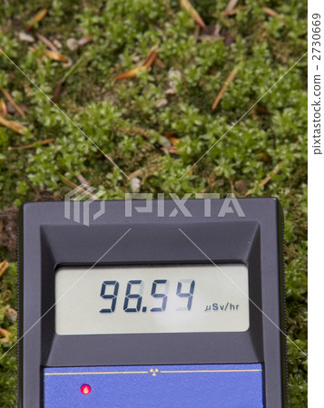 蓋革計數器正在計數中 2730669