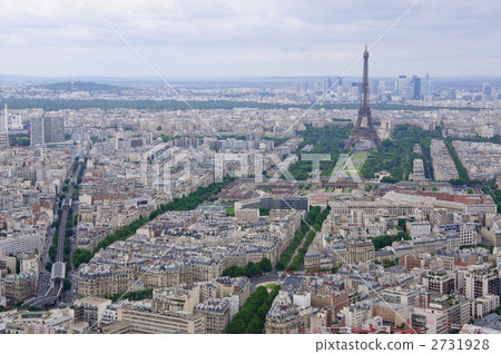 View from Paris Montparnasse Tower 2731928