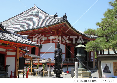 Rokuwakura Temple 2732978