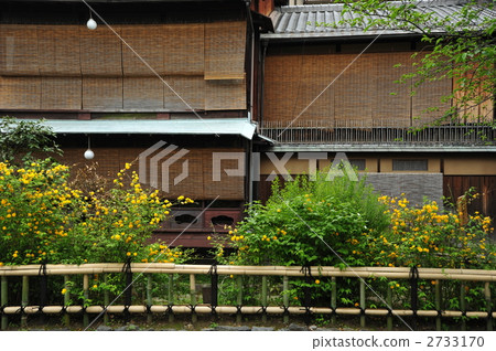 Kyoto Gion Yamabuki and a tea house Kyoto Gion Yamabuki and a tea house 2733170