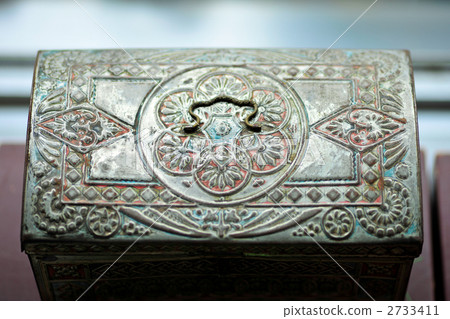 Old Moroccan container 2733411