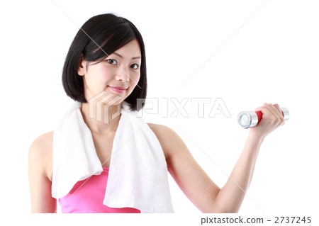 訓練肌肉的女性 2737245