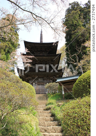 National Treasures Taisouji Triple Tower (Aoki Village) National Treasures Taisouji Triple Tower (Aoki Village) 2737494