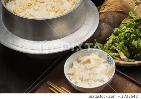 Ocean and bamboo shoot rice Ocean and bamboo shoot rice 2738648