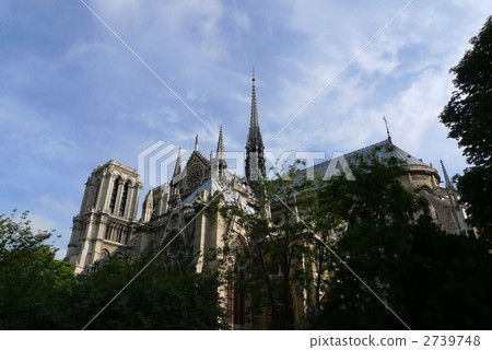 Notre Dame Cathedral in Paris 2739748
